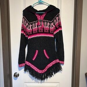 Alpaca design hooded dress